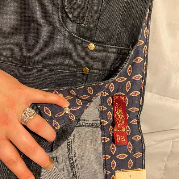 Jean shorts - Picture 2 of 3